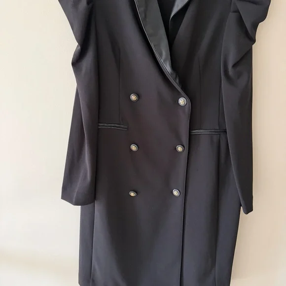 Shelby & Palmer Classic Sophisticated Black Blazer Dress with Sleek Design - Picture 3 of 14